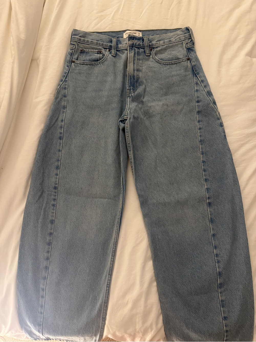 Abercrombie & Fitch Mid Rise Barrel Jean